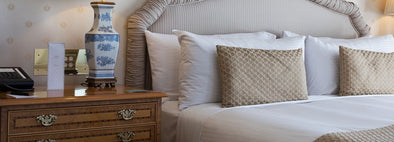 How to Choose Luxurious Bed Pillows Like a Pro